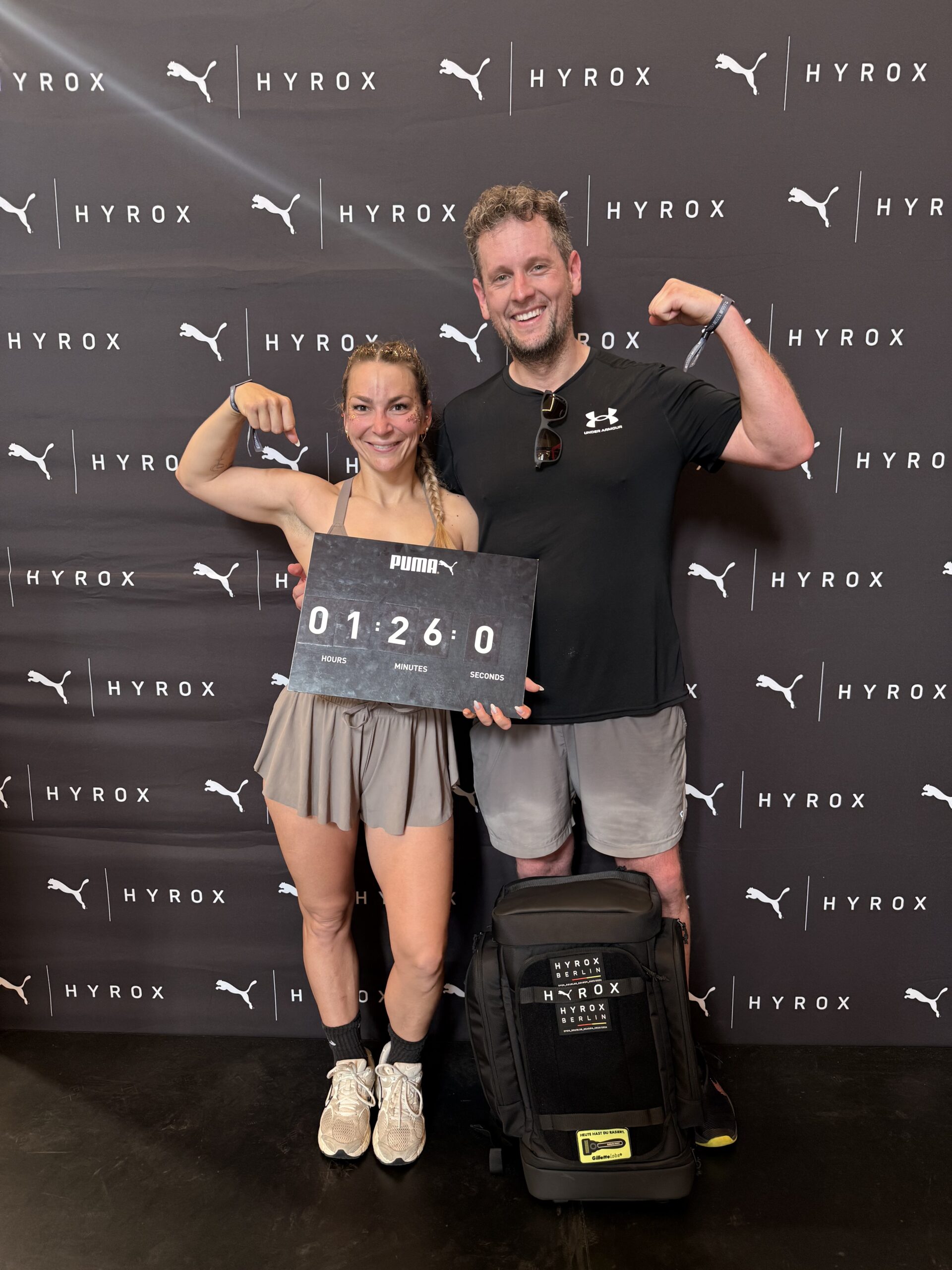 Alex und Geraldine beim gemeinsamen Hyrox Finish in Hamburg – DealGrid
